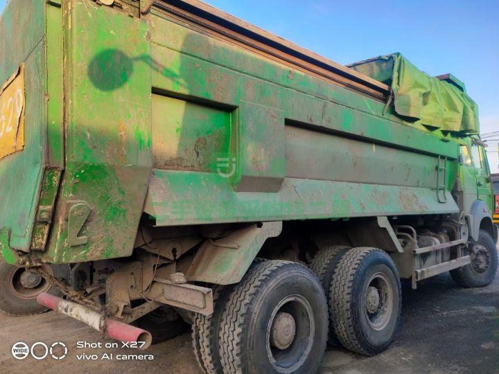 出售18年的北奔后八輪自卸車，375濰柴發(fā)動機，奔馳橋12速