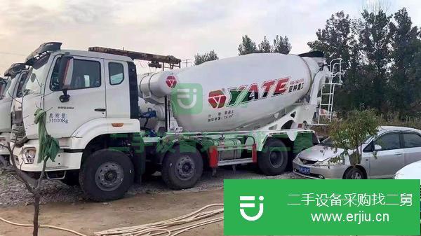 湖北出售二手前四后八輕量化亞特上裝,12拉14方攪拌車