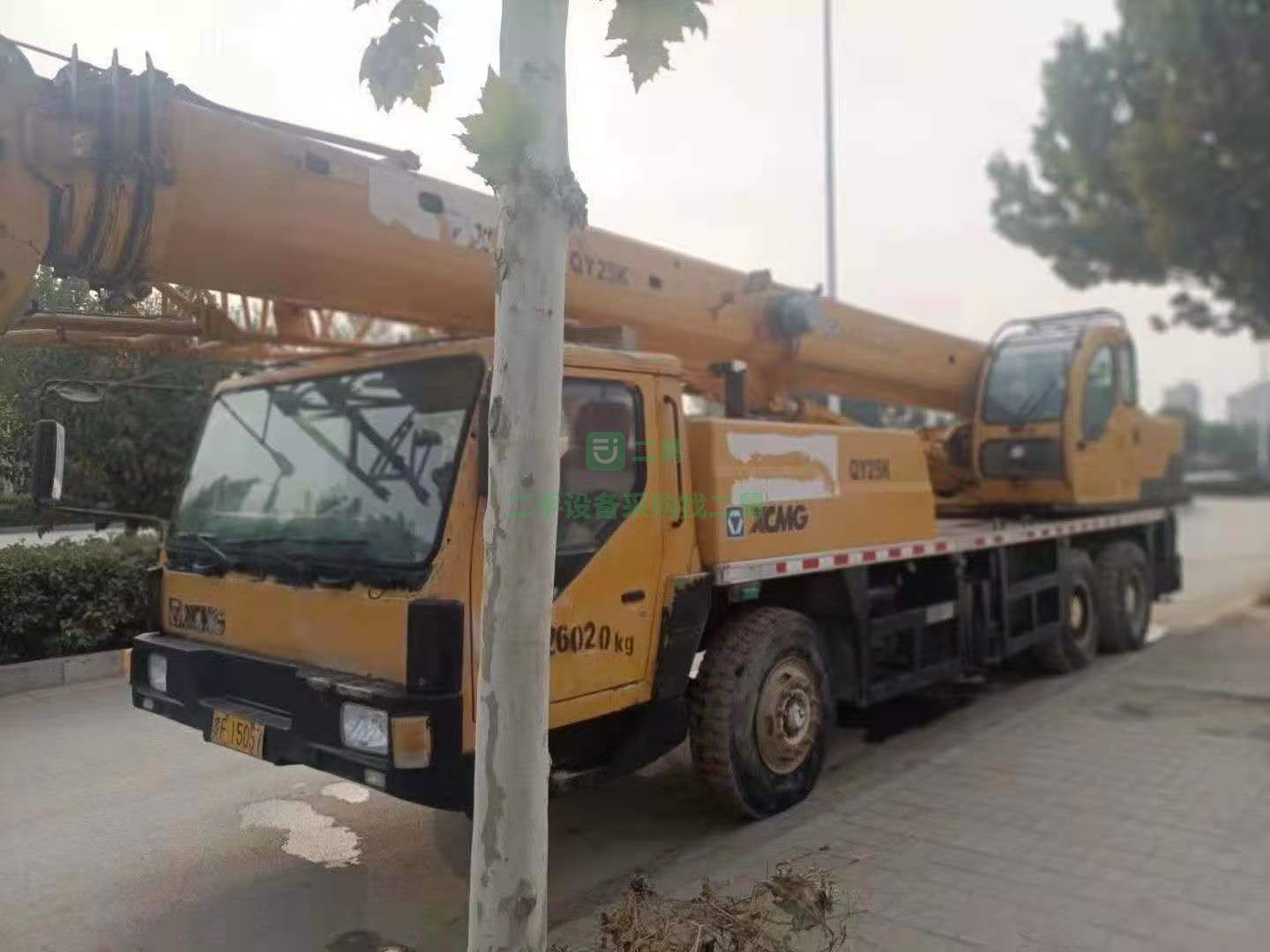 出售一臺10年徐工20G吊車，手續齊全，協議過戶