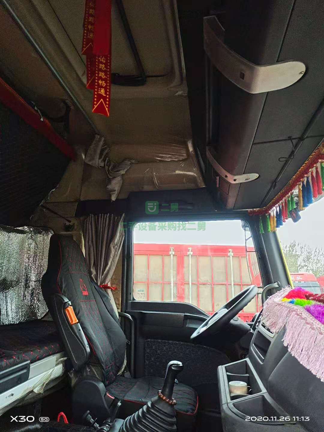 出售一臺(tái) 6×4驅(qū)動(dòng)1年正全保險(xiǎn)汕德卡加氣牽引車440馬力