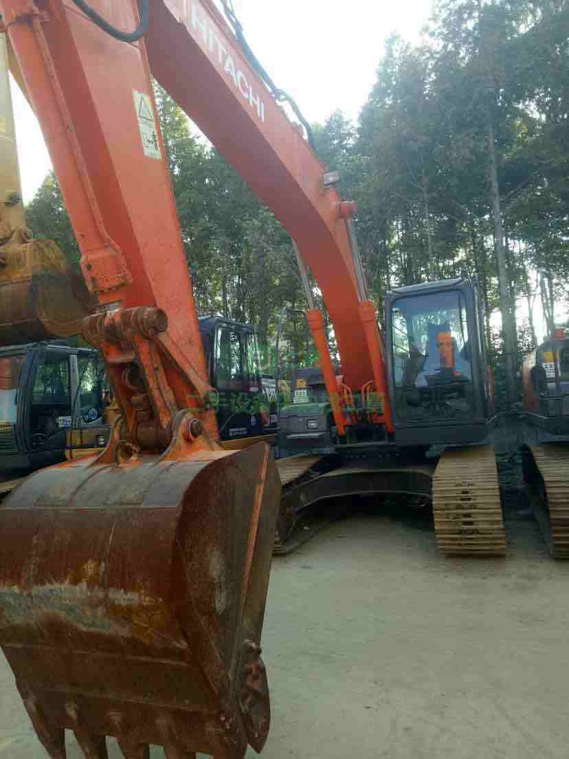 急售進口日立200-3挖掘機質保包運