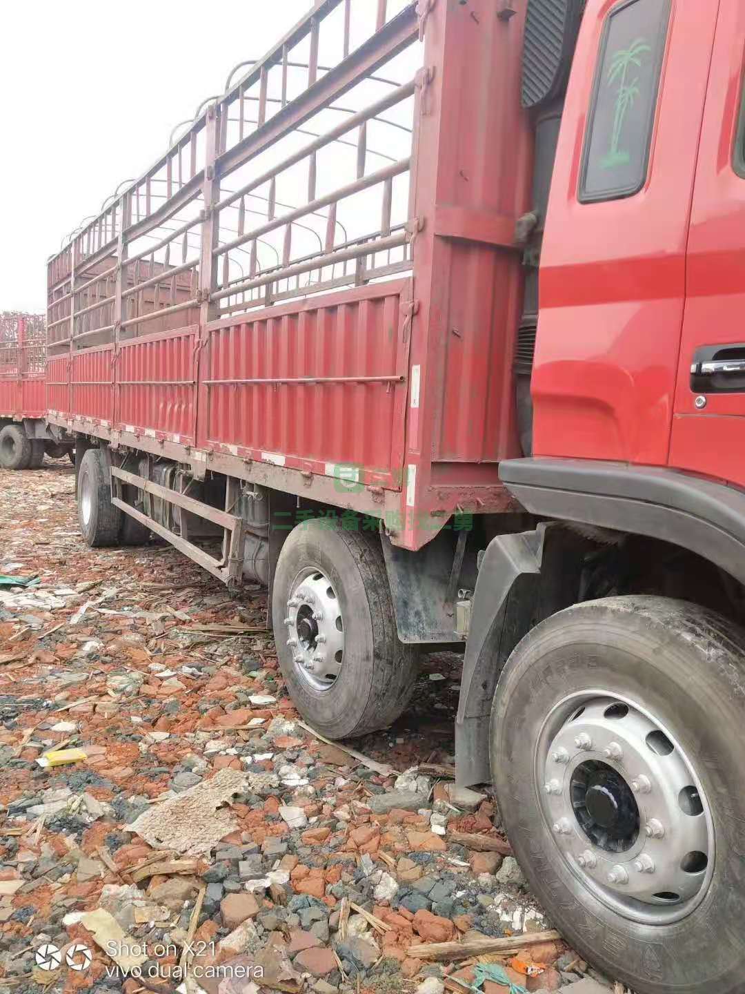 出售一臺江淮前四后四9.6米貨車，245濰柴