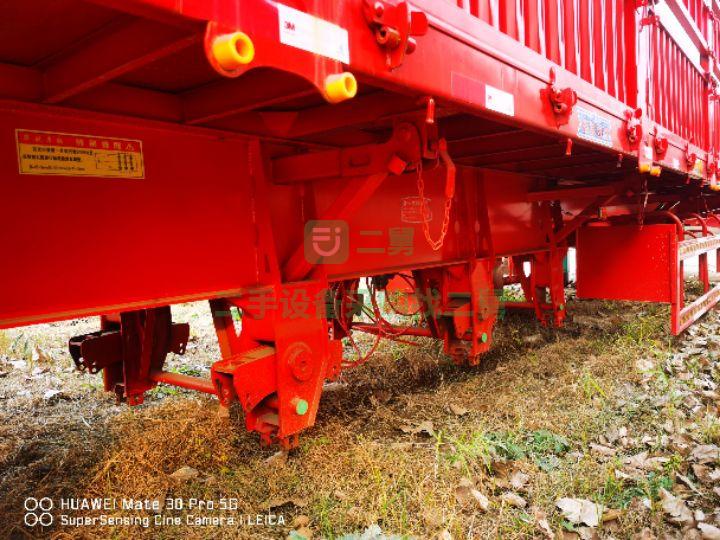 出售華航13米標箱側翻加高可拆卸半掛車，6.3噸，帶兩層加高