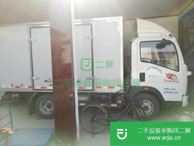 山東出售二手中國重汽廂式貨車
