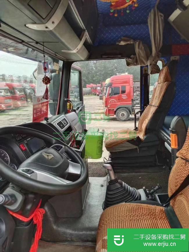 山東出售二手重汽豪卡貨車440馬力