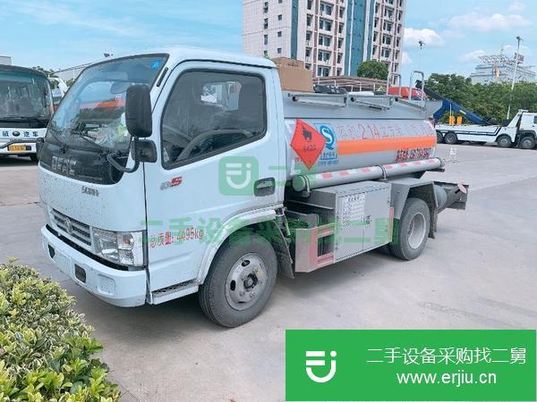 山西出售二手2噸藍牌東風多利卡油罐車