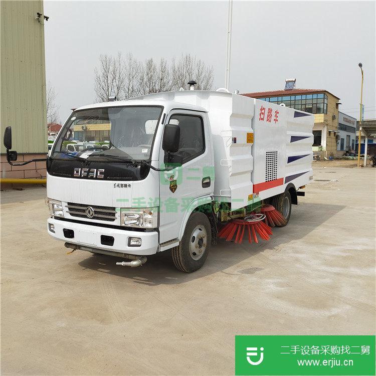 山東出售二手大型掃路車