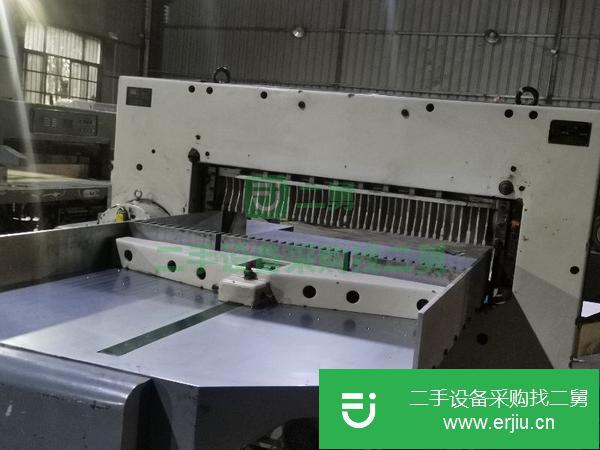浙江出售二手上海絲彩特1370程控切紙機