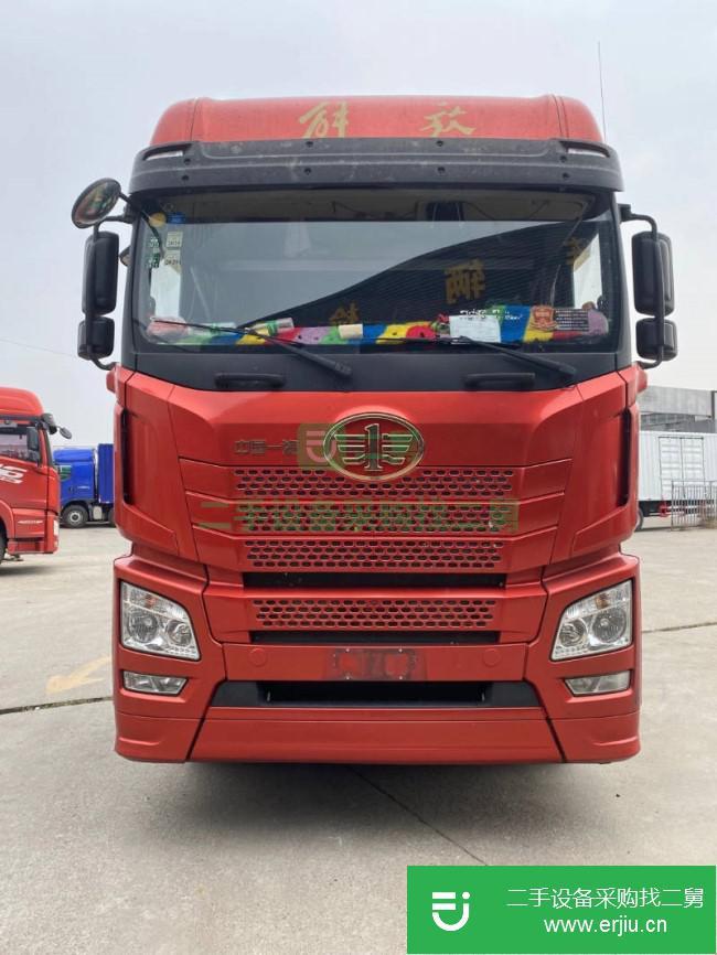 云南出售二手一汽解放500馬力牽引車