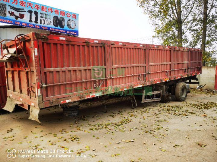 出售二手的11米高1.5正規(guī)一體側(cè)翻半掛車