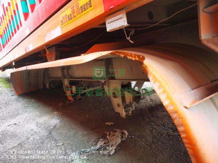 出售18年的9米后翻自卸半掛車