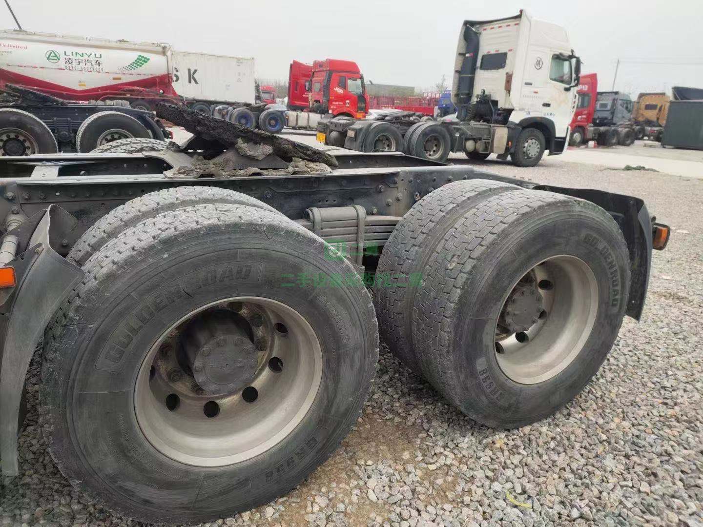 出售一臺18年上戶JH6 牽引車  價格不高