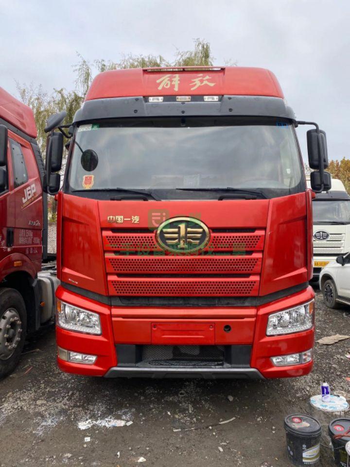 出售解放460馬力牽引車，19年6月，原車原版國五雙驅車，價格不高