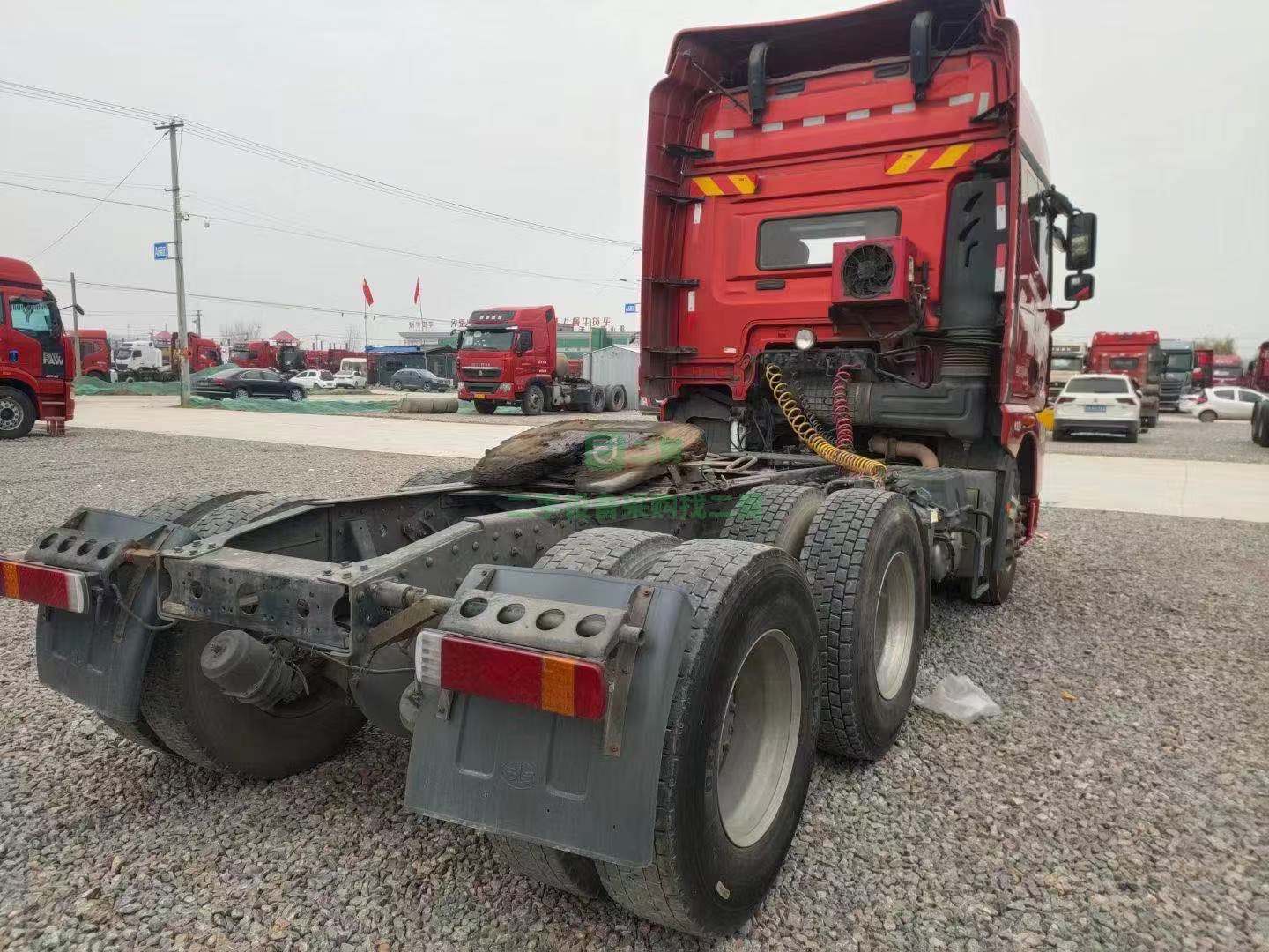 出售一臺18年上戶JH6 牽引車  價格不高