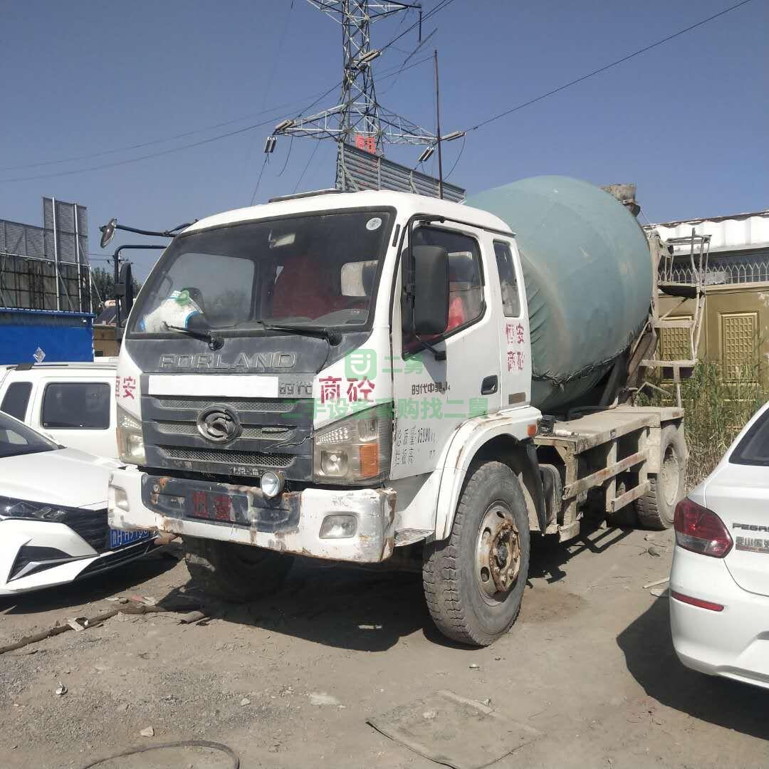 出售二手小型時代3方混凝土攪拌車