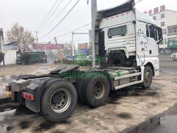 出售汕德卡三年正全保險，540馬力國五排放雙驅牽引車，車況精品