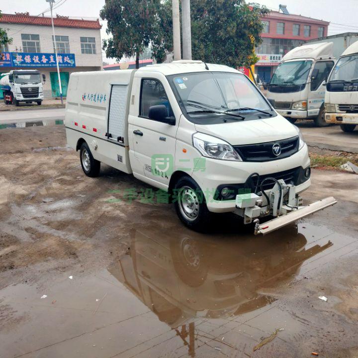 出租19年長安人行道養(yǎng)護車3方高壓路面清洗車