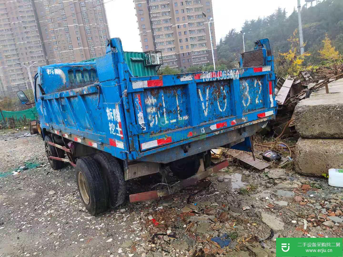 江蘇出售二手上汽躍進(jìn)130馬力自卸車