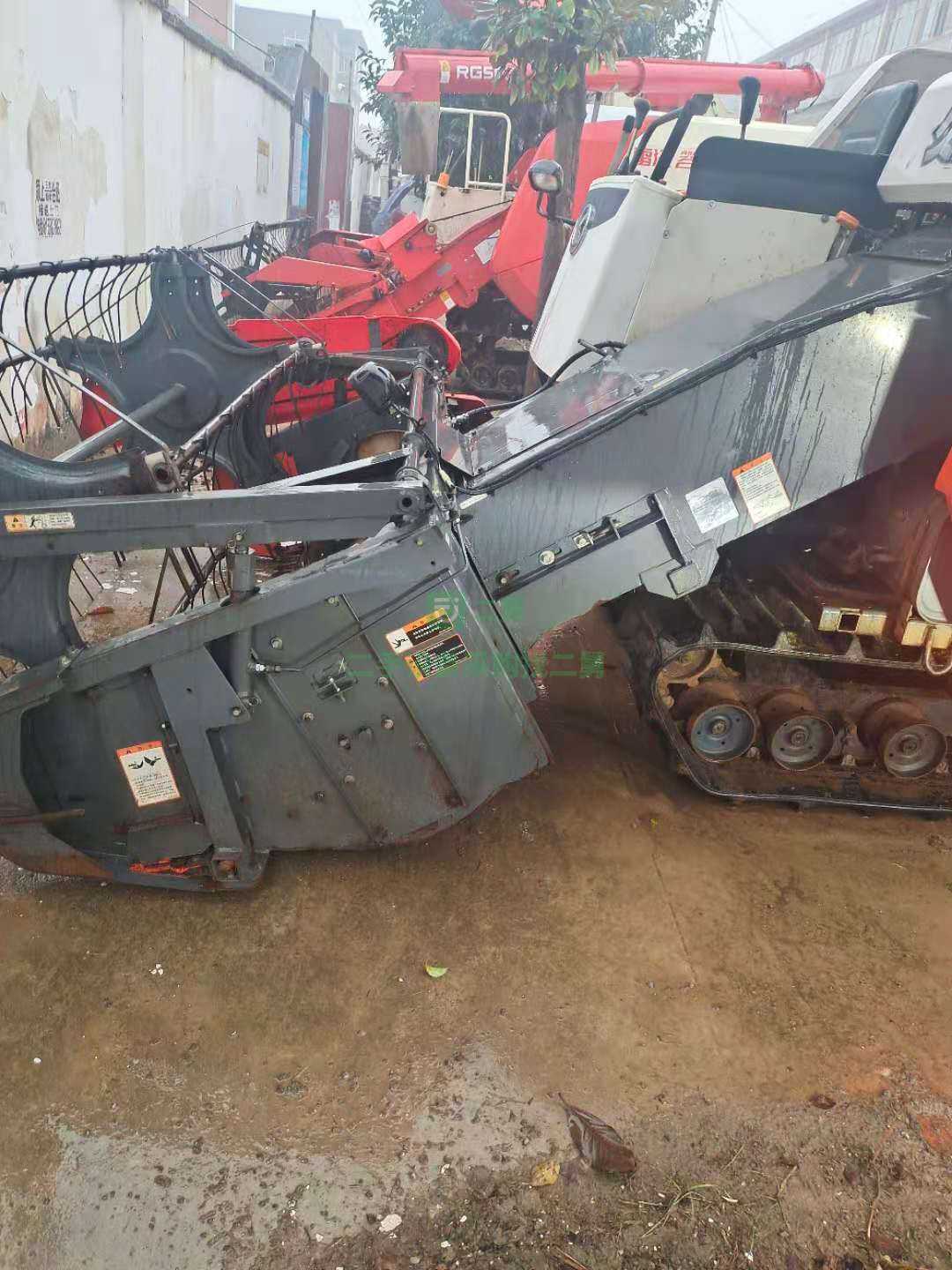 出售一臺久保田688型號收割機