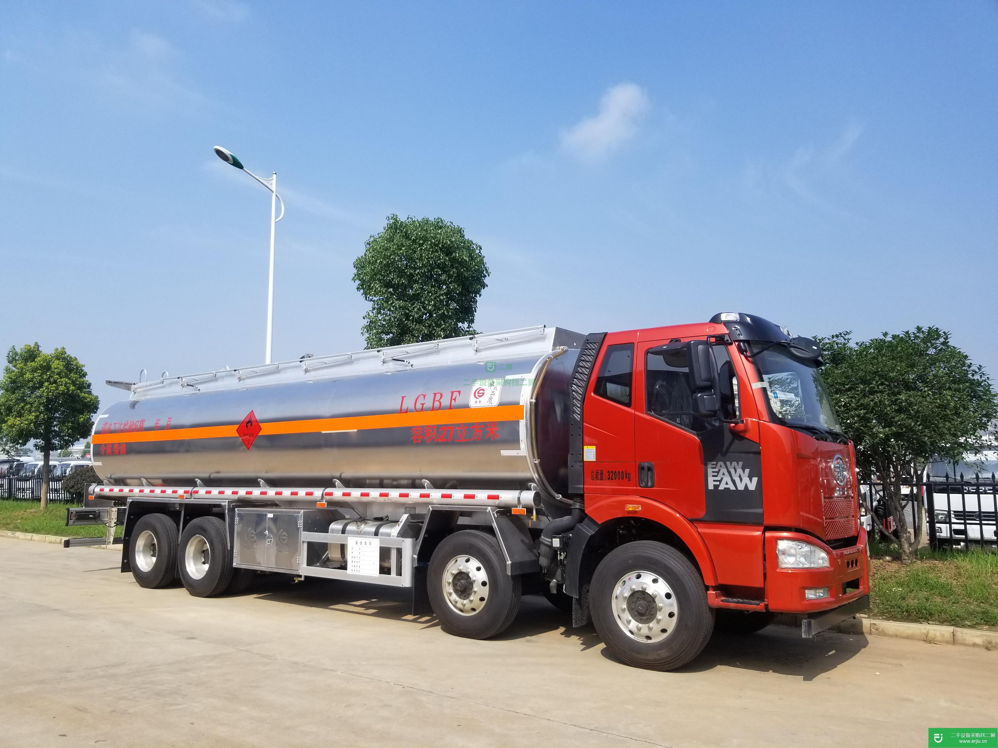 湖北出售二手320馬力油罐車