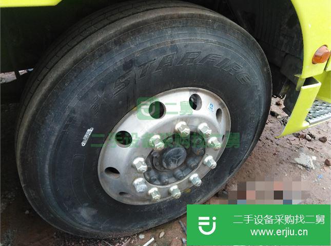 四川出售二手中國重汽重卡540馬力牽引車