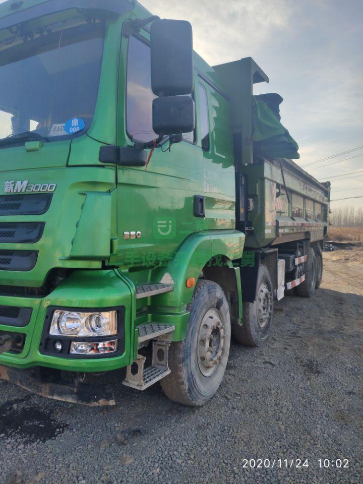 出售17年國五7.4米德龍新m3000前四后八自卸車
