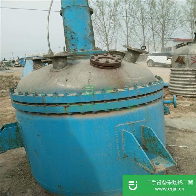 山東出售二手5噸搪瓷反應(yīng)釜