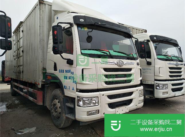 江西出售二手青島解放220馬力箱式貨車