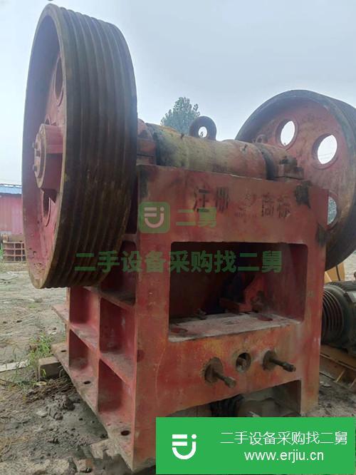 山東出售二手600*900顎式破碎機