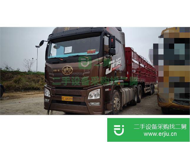 江西出售二手青島解放JH6國五550馬力牽引車