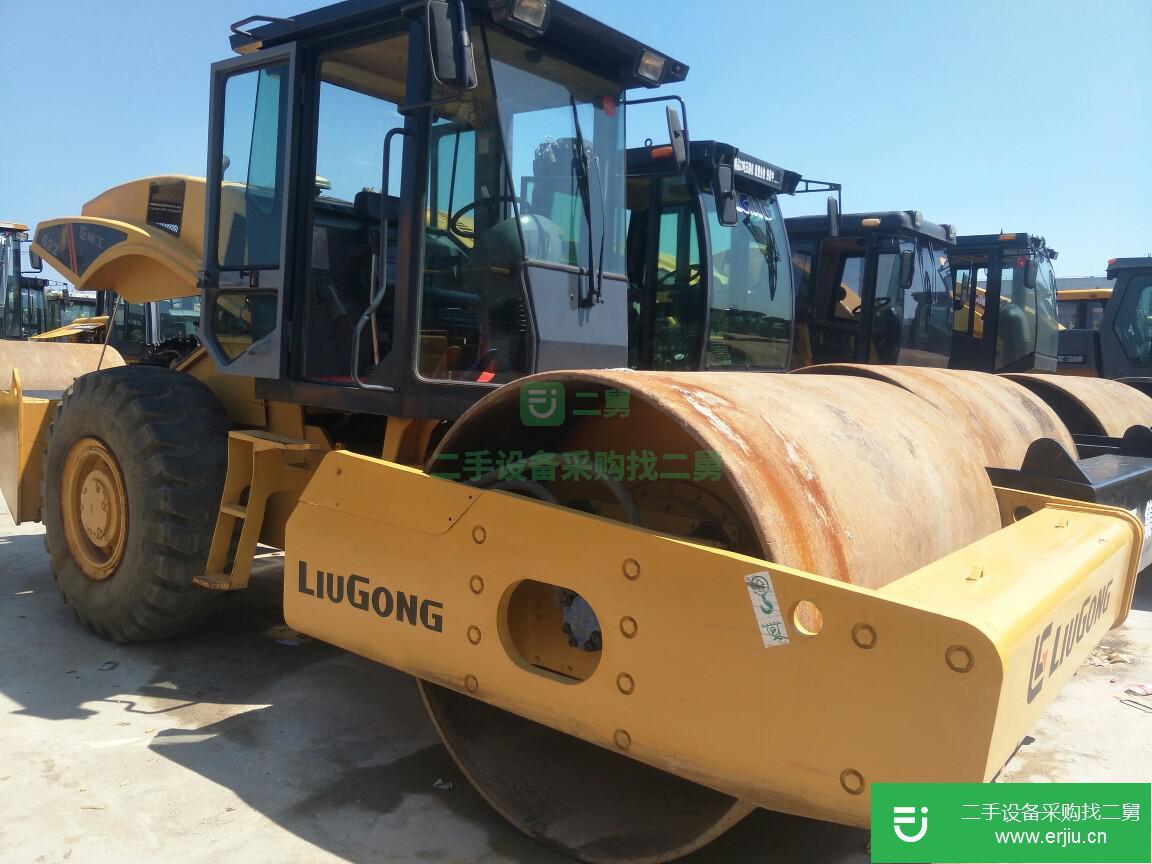 上海出售二手徐工振動26噸壓路機