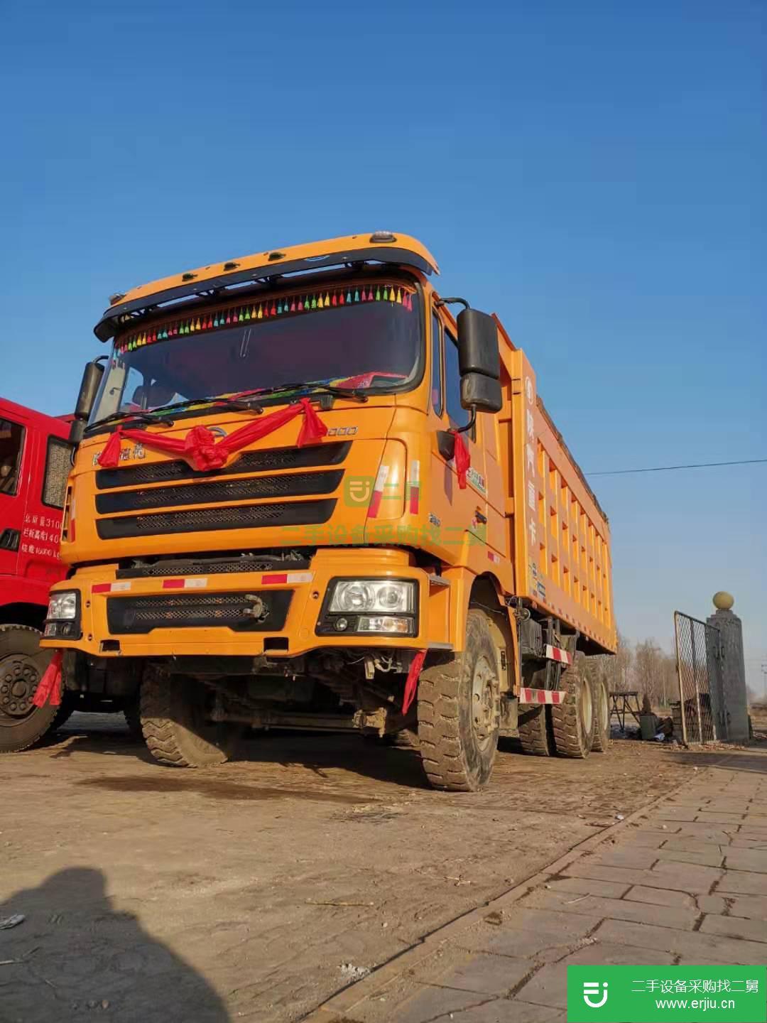 山西出售二手豪沃拉土后八輪自卸車