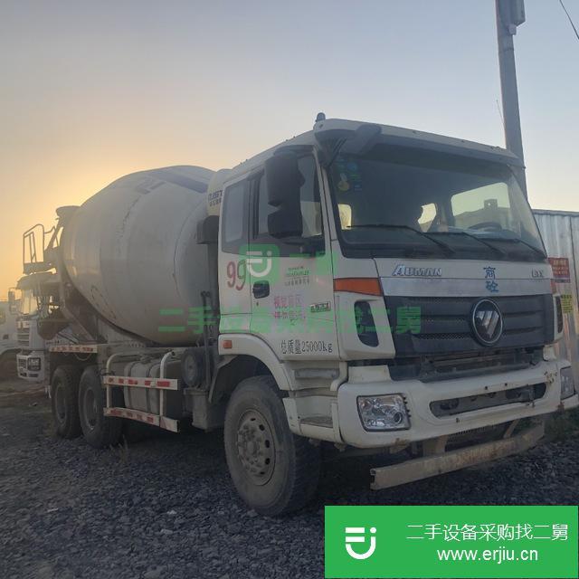 山東出售二手豪沃大12方混凝土攪拌車