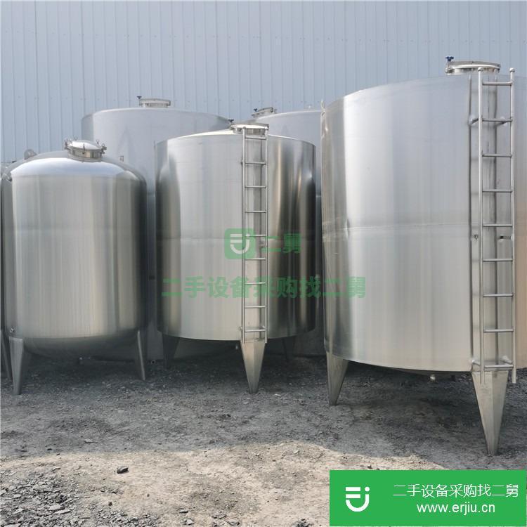 山東出售二手不銹鋼儲(chǔ)水罐