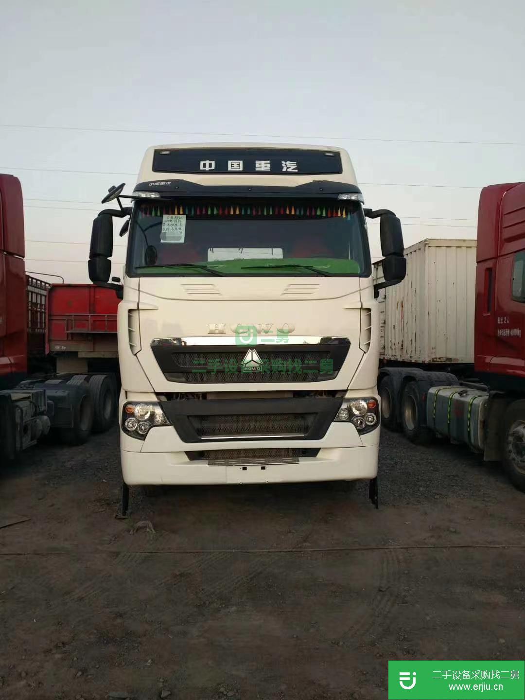 山東出售二手重汽豪沃440馬力牽引車