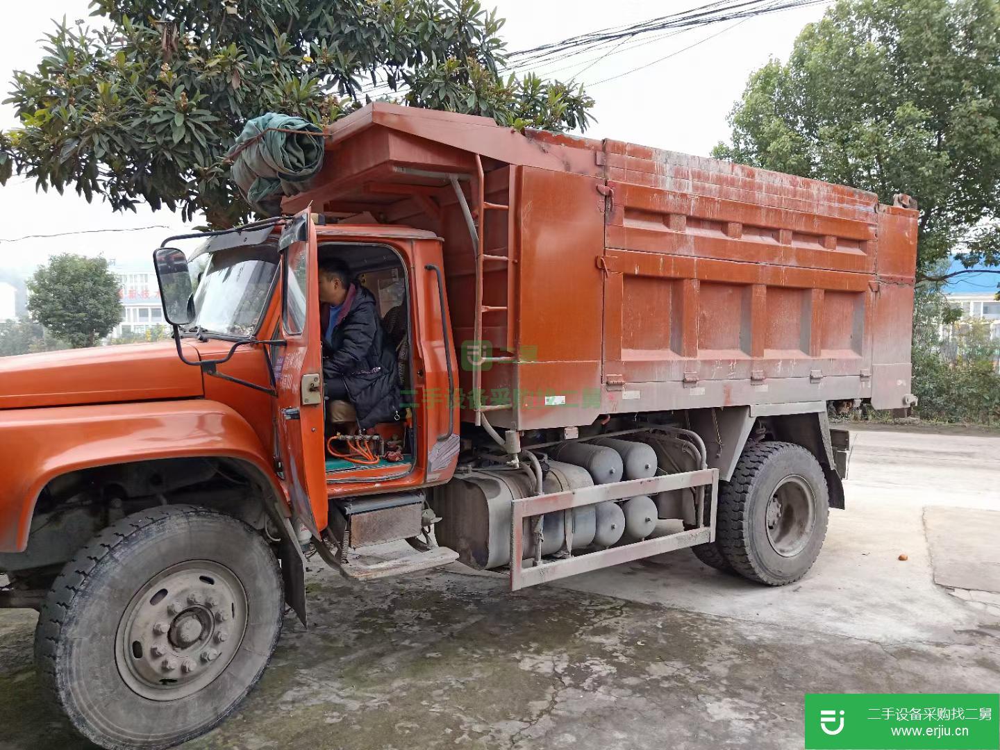 湖北出售二手東風華神180馬力自卸車