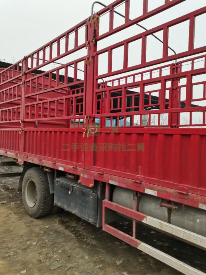 出售一臺五個月國六解放麟VH四缸八速二百二全保險貨車，車況精品輪胎九九成新