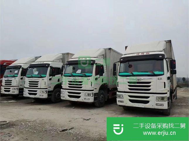 湖南出售二手青島解放9米7國五箱式貨車