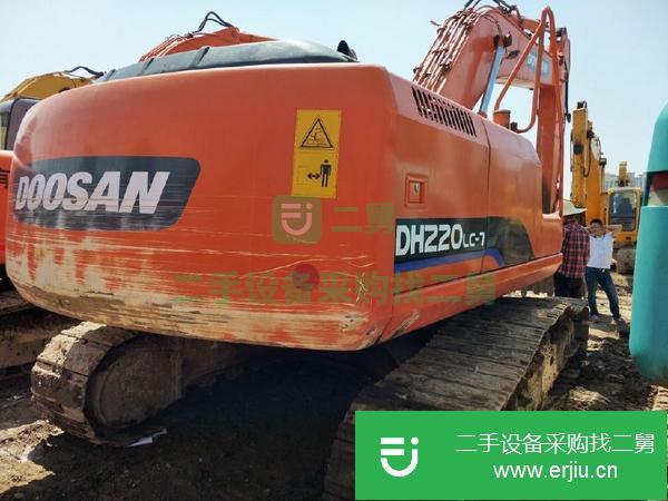 江蘇出售二手斗山220挖掘機