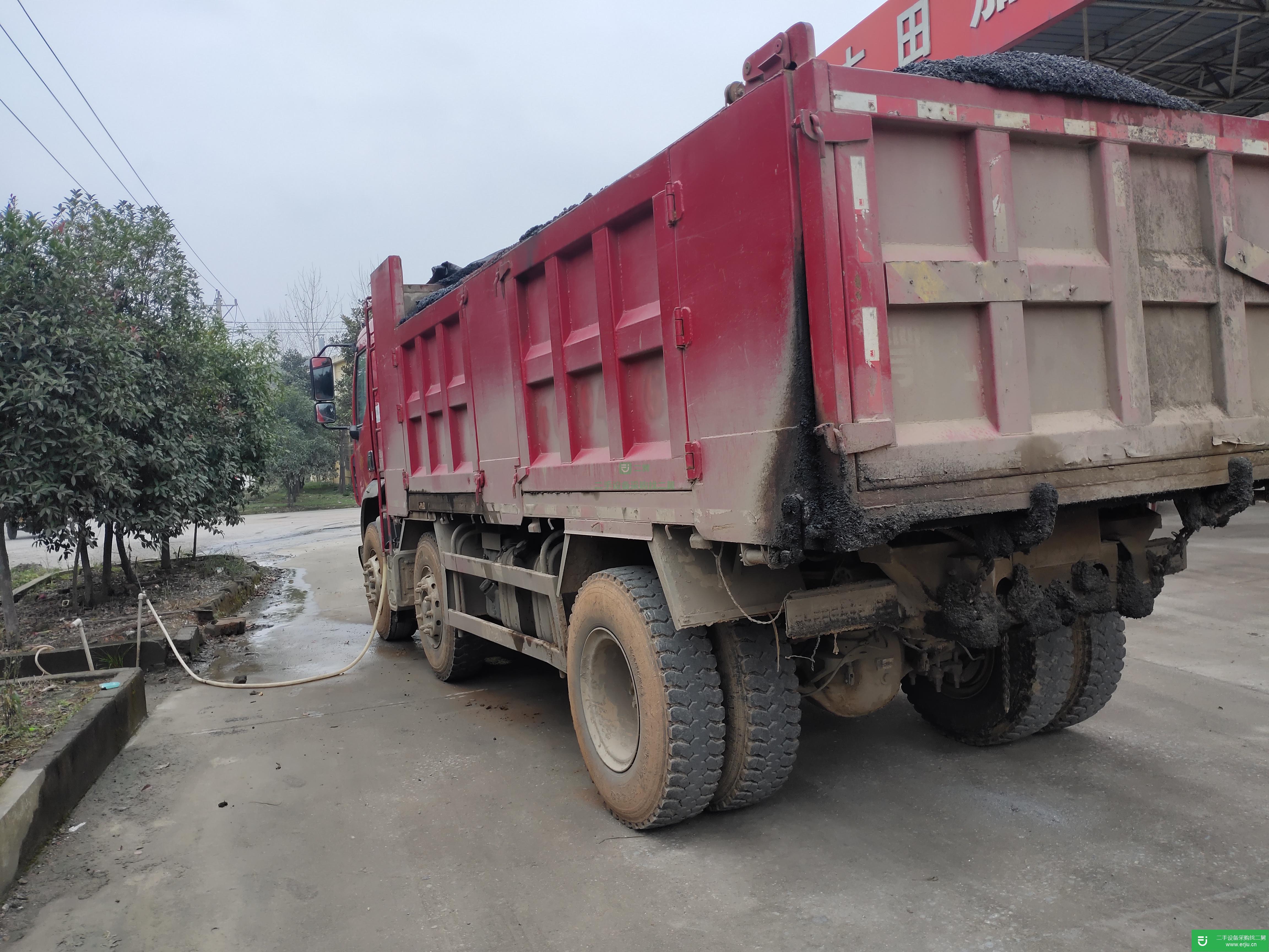 湖北出售二手東風柳汽220馬力自卸車