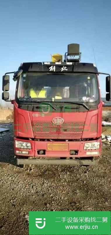 湖北出售二手解放國五12噸隨車吊車廂8.6米大柴240馬力
