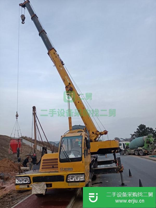 河北出售二手09年徐工16噸手續齊全國三電噴包過戶汽車吊