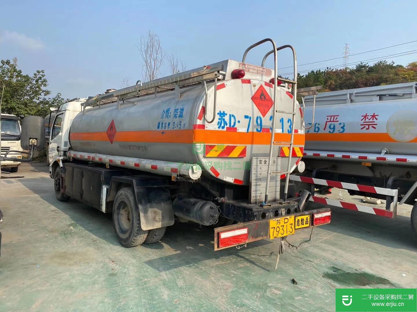 湖北出售二手東風多利卡油罐車150馬力