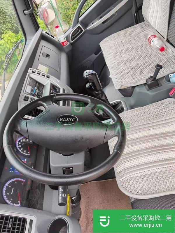 湖北出售二手五噸帶抓鉤隨車吊個人戶包提檔