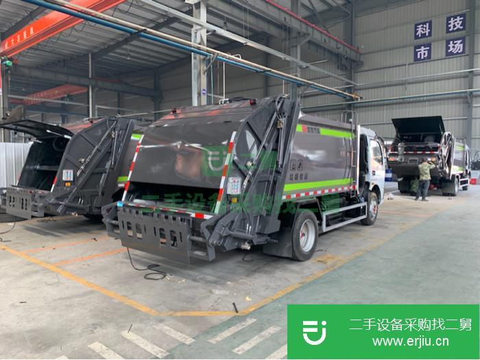 湖北出售二手東風多利卡壓縮垃圾車國六朝柴130馬力發動機