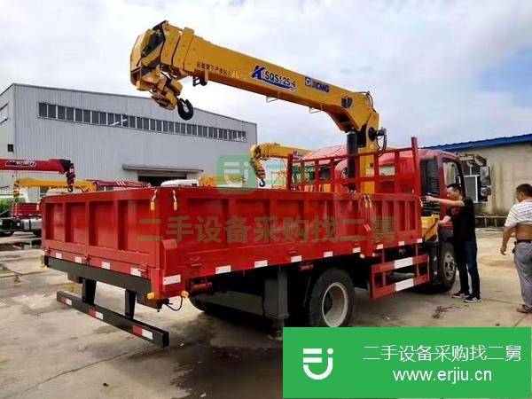 青海出售二手云內130馬力5噸隨車吊