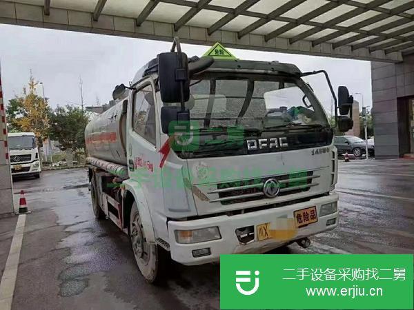 四川出售二手8噸油罐車玉柴150馬力