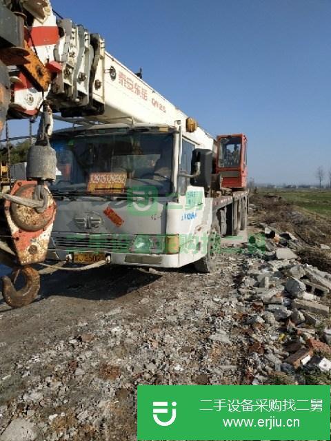 江蘇出售二手東岳四節臂25噸國三吊車