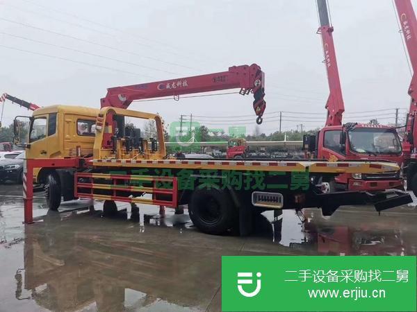 湖北出售二手東風??錦天???隨車吊上裝6.3噸吊機