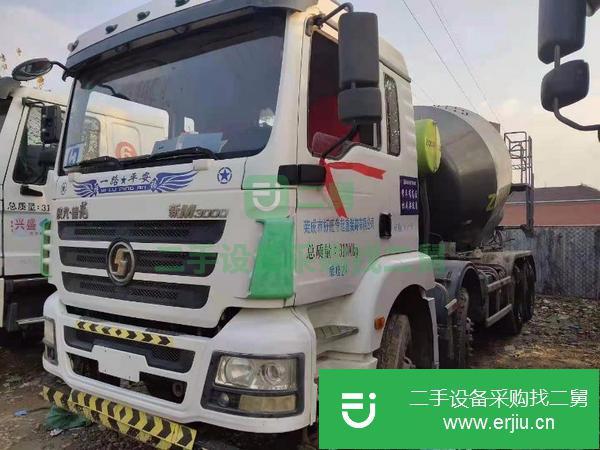 湖北出售二手16年德龍輕量化大10方攪拌車,中聯上裝